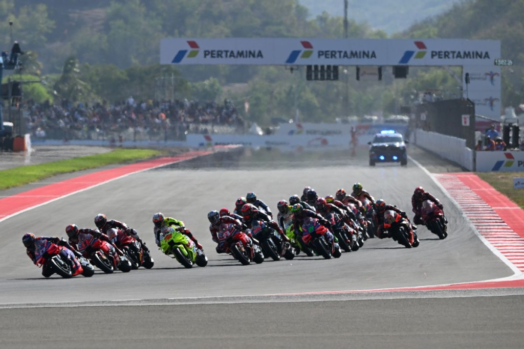 Penjualan tiket MotoGP Mandalika 2025 sudah resmi dibuka. Melalui program Early Bird, harga tiket ditawarkan mulai dari Rp140.000. (Dok. Istimewa)